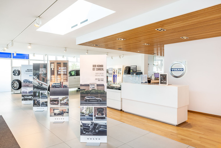 dealer showroom